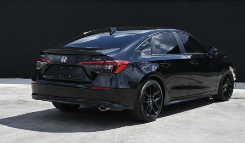 
								2022 Honda civic sport full									